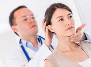 Diagnóza cervikální ostochondrózy na schůzce s neurologem